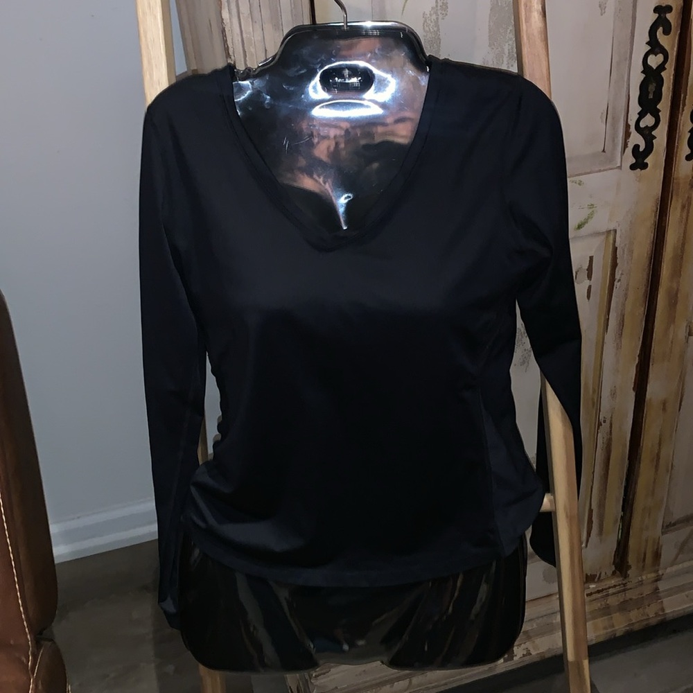 LUCY size medium Black V-Neck long sleeve lucytech fitted activewear Shirt RARE